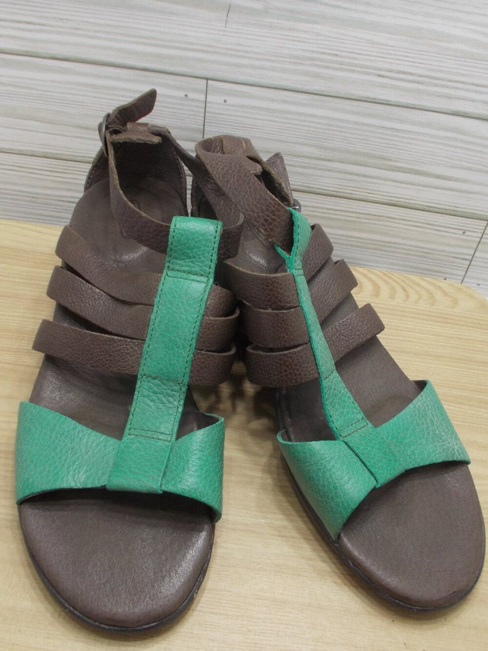KEEN Victoria Leather Wedge Heel Sandals Women's 9